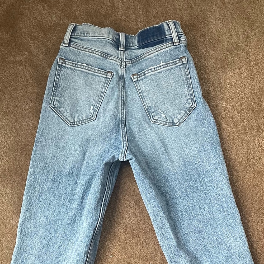 Abercrombie the 90s straight ultra straight high rise jeans